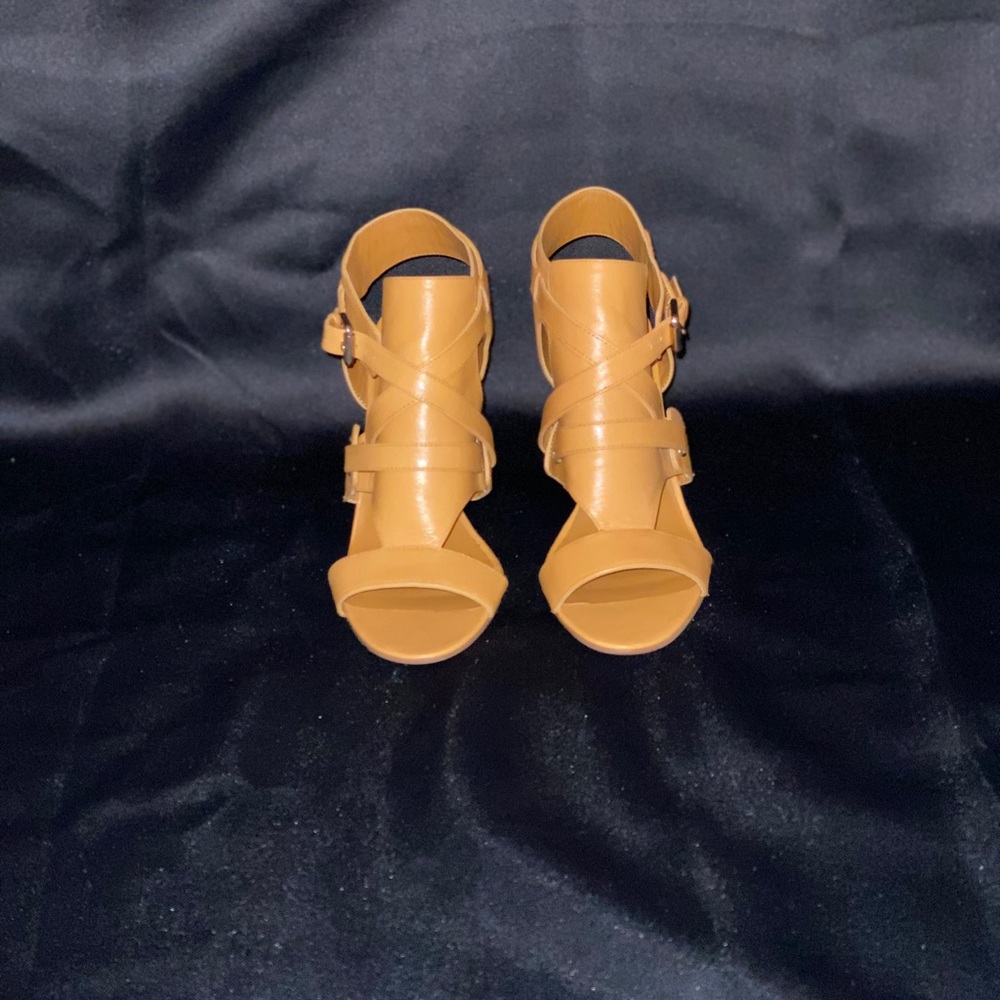 Nine West Alana tan sandal heel.